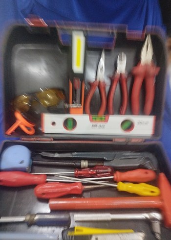 Kırmızı Renkli Çok Amaçlı El Aletleri Seti - Görsel 3