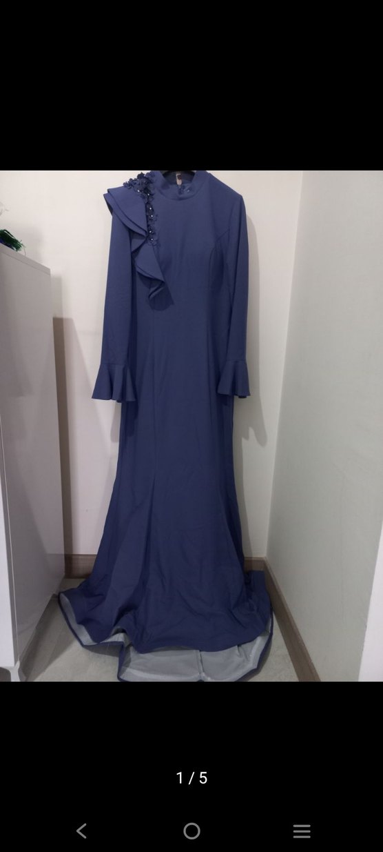 Uzun Kollu Mavi Nakışlı Abiye Elbise - Görsel 5