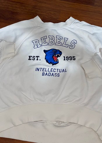 Beyaz Baskılı Kısa Kadın Sweatshirt - Görsel 2