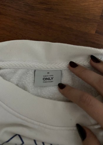 Beyaz Baskılı Kısa Kadın Sweatshirt - Görsel 3