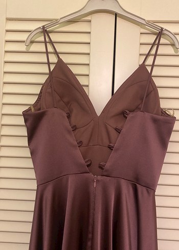 Bej Uzun V Yakalı İnce Askılı Kadın Elbise - Görsel 3