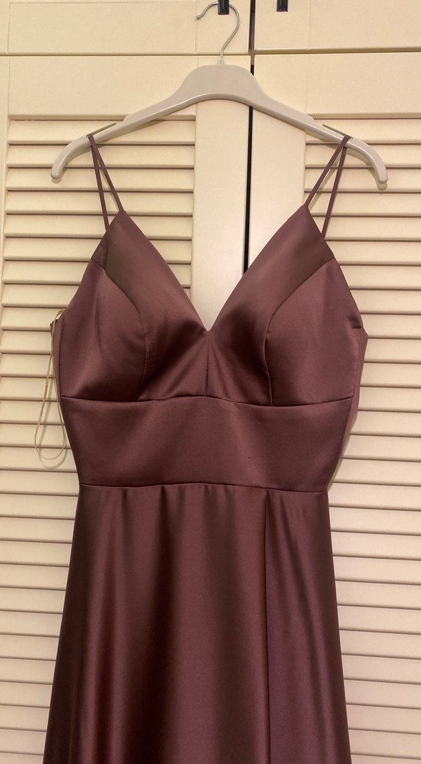 Bej Uzun V Yakalı İnce Askılı Kadın Elbise - Görsel 2