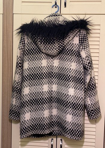 Gri Ekose Desenli Kürklü  Kaban - Görsel 4