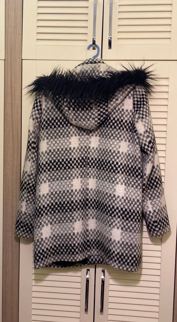 Gri Ekose Desenli Kürklü  Kaban - Görsel 4