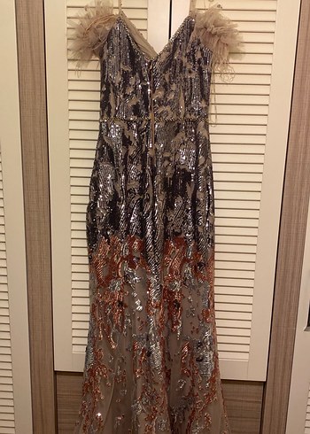 Nakışlı, Tüy Detaylı Uzun Abiye Elbise - Görsel 3