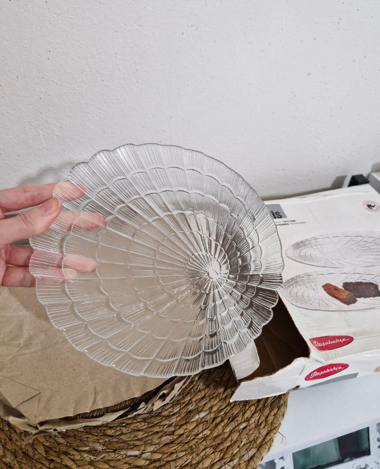 Vintage desenli şeffaf cam tabak - Görsel 2