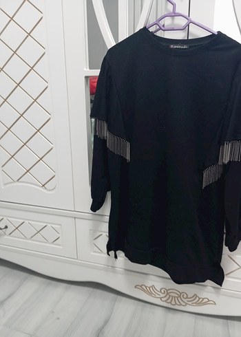 Püsküllü Siyah Kadın Sweatshirt - Görsel 2