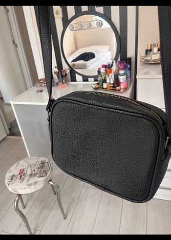 Siyah Deri Kadın Omuz Çantası - Görsel 2