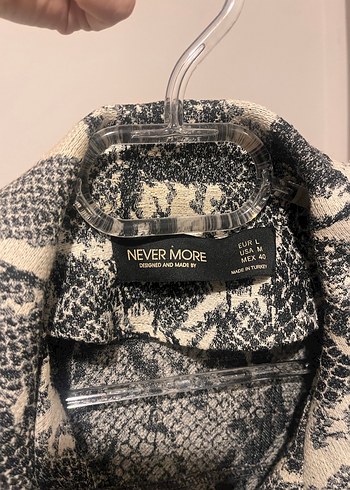 Gri Yılan Desenli Kadın Ceket - Görsel 4