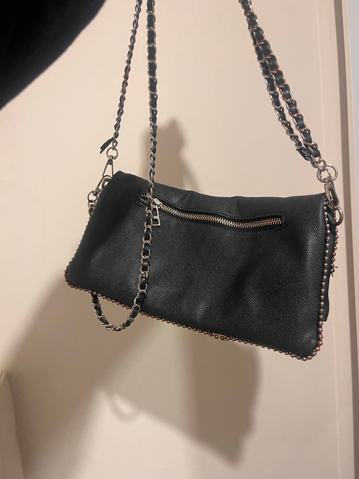 Zincir Detaylı Siyah Deri Kadın Çapraz Çanta - Görsel 3