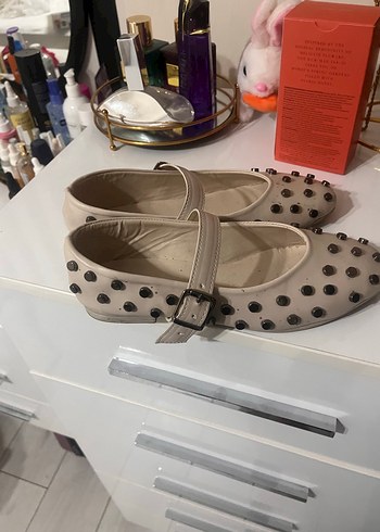 Tokalı Gri Beyaz Puantiyeli Kadın Babet - Görsel 2