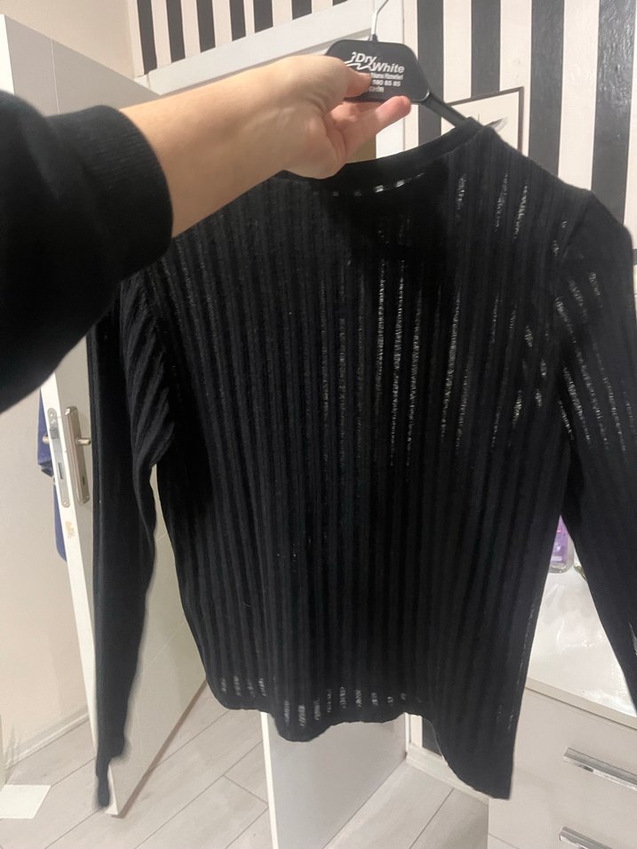 Siyah Triko Uzun Kollu İnce Kazak - Görsel 3