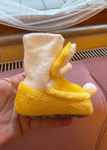 Bebek Sarı Nakışlı Sıcak Ev Terliği - Görsel 2