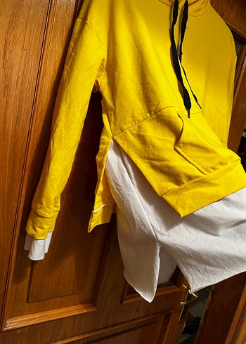 Sarı Kapüşonlu Rahat Kesim Sweatshirt - Görsel 3