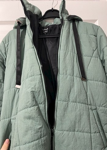 Yeşil Kapüşonlu Fermuarlı Kadın Mont - Görsel 2