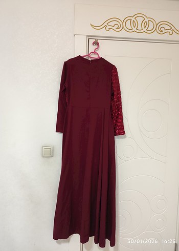 Bordo Uzun Kollu Nakışlı Kadın Abiye Elbise - Görsel 2