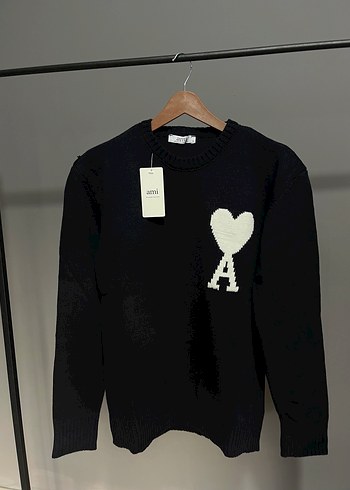 Siyah Nakışlı Örgü Kazak - Görsel 3