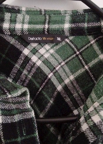 Düğmeli Yeşil Kadın Oduncu Gömlek - Görsel 2