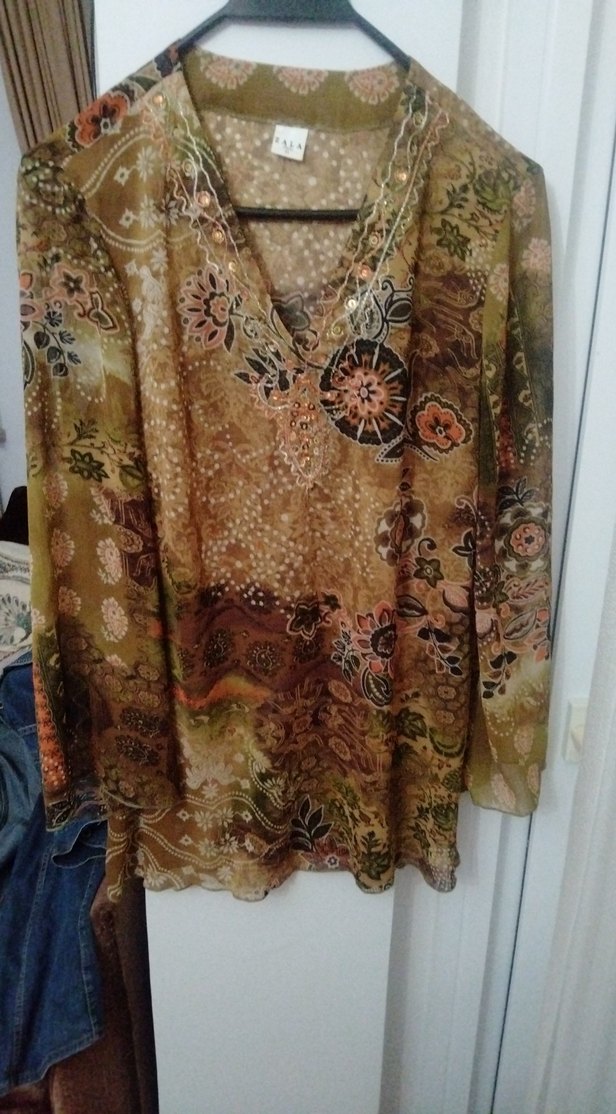 Bohem Uzun Kollu Desenli V Yaka Bluz - Görsel 2