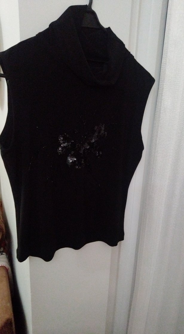 Siyah İşlemeli Boncuklu Gotik Abiye Bluz - Görsel 4