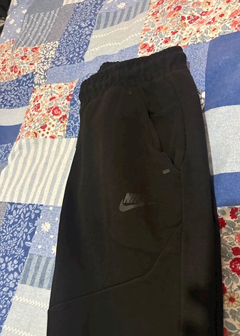 Nike Tech Fleece Eşofman Altı M-L Beden Temiz ! - Görsel 3