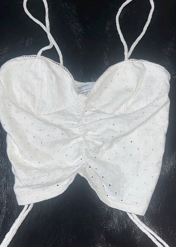 Beyaz Dantel İşlemeli Kısa Büstiyer - Görsel 2