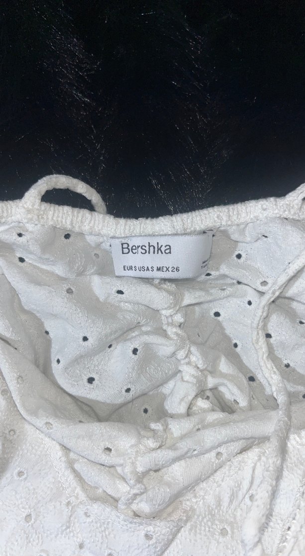 Beyaz Dantel İşlemeli Kısa Büstiyer - Görsel 4