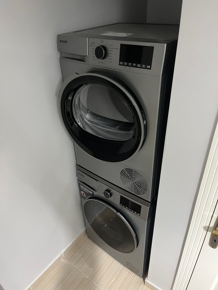 Gri Renkli Çamaşır Kurutma ve Yıkama Makinesi - Görsel 3