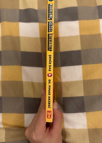 Korkunç Güzel İnternet - Şeniz Baş & Dr. Pınar Akseki - Görsel 2