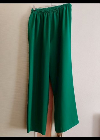 Yeşil Piliseli Kadın Takım Elbise - Görsel 3