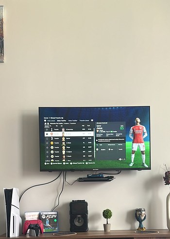 PlayStation 5 Konsol ve Oyun Seti - Görsel 4