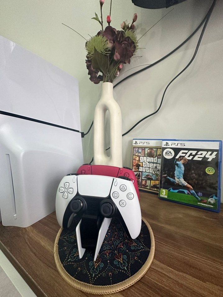 PlayStation 5 Konsol ve Oyun Seti - Görsel 3