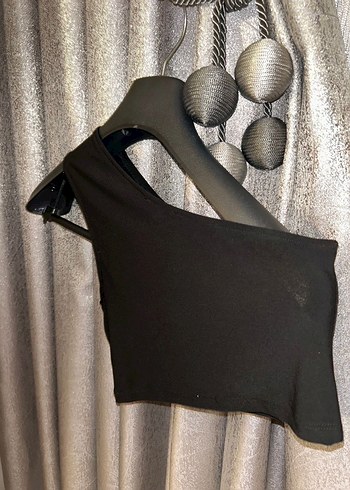 Tek Omuz Crop - Görsel 2