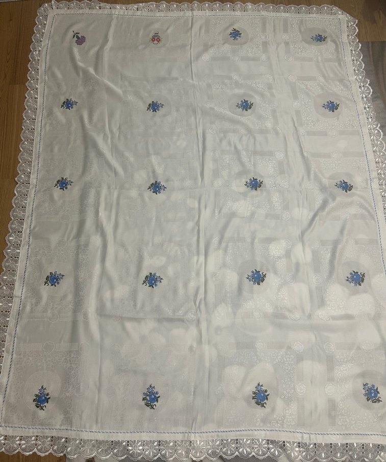 Nakışlı Beyaz Masa Örtüsü - Görsel 4