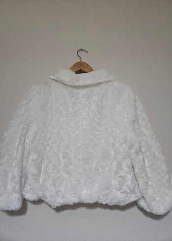 Beyaz Kürklü Bolero - Görsel 2