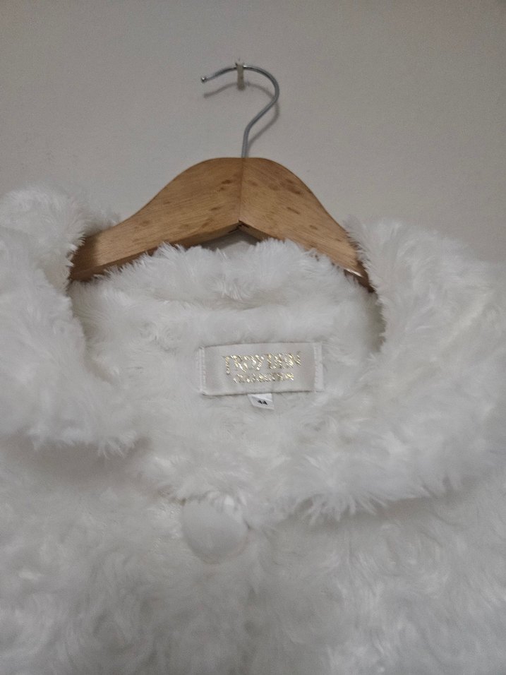 Beyaz Kürklü Bolero - Görsel 3