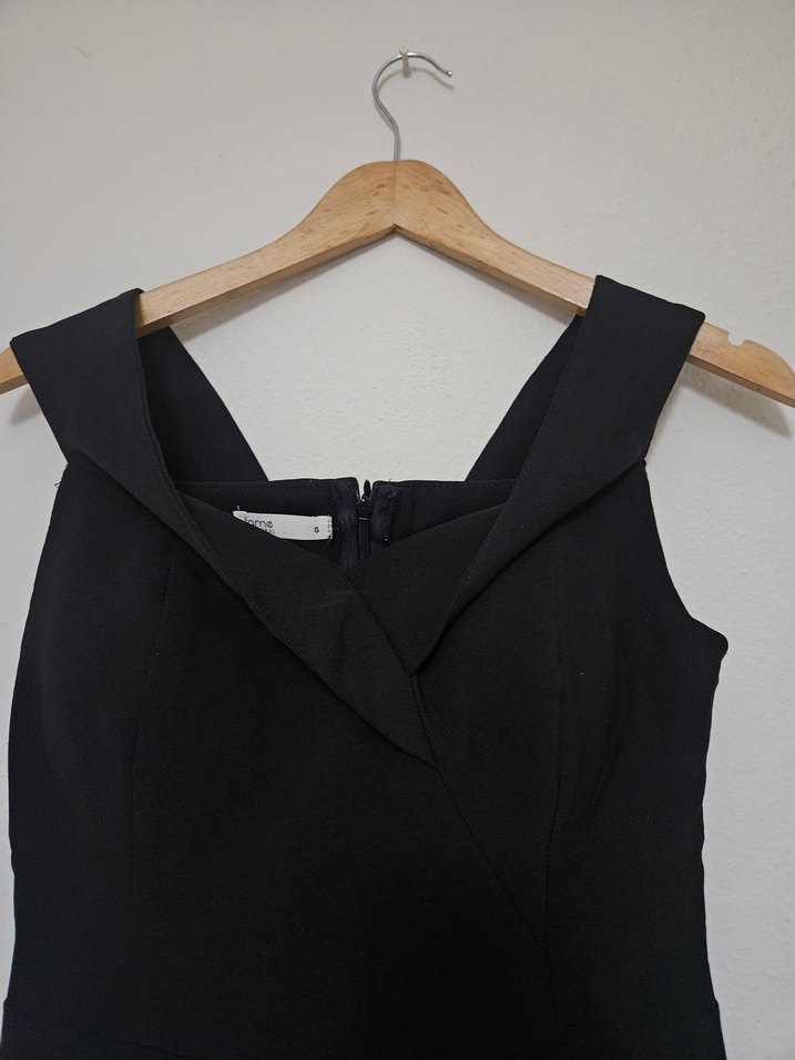 Siyah V Yaka Kolsuz Kadın Tulum - Görsel 2