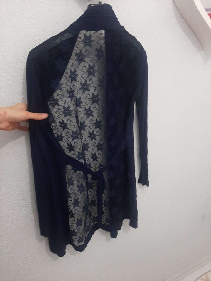 Dantel Detaylı Siyah Uzun Kollu penye  Hırka - Görsel 2