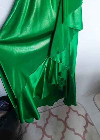 Drapeli Parlak Yeşil Uzun Abiye Elbise - Görsel 5