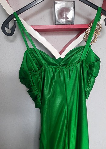 Drapeli Parlak Yeşil Uzun Abiye Elbise - Görsel 4