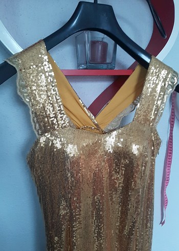 Altın Renkli Uzun Parlak Kadın Abiye Elbise - Görsel 2