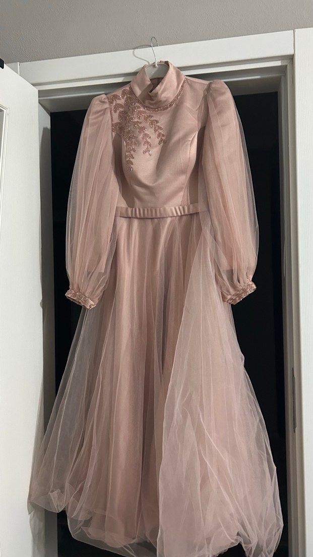 Bej Nakışlı Uzun Kollu Drapeli Abiye Elbise - Görsel 2