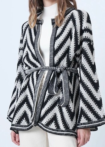 Kemerli Zebra Desenli Midi Triko Hırka - Görsel 3