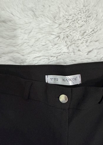 Siyah Kadın İspanyol Paça Likralı Kumaş Pantolon - Görsel 3