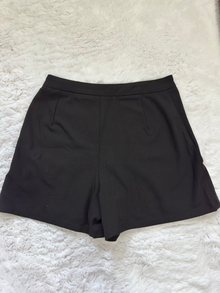 Kadın Siyah Pileli Mini Şort Etek - Görsel 4