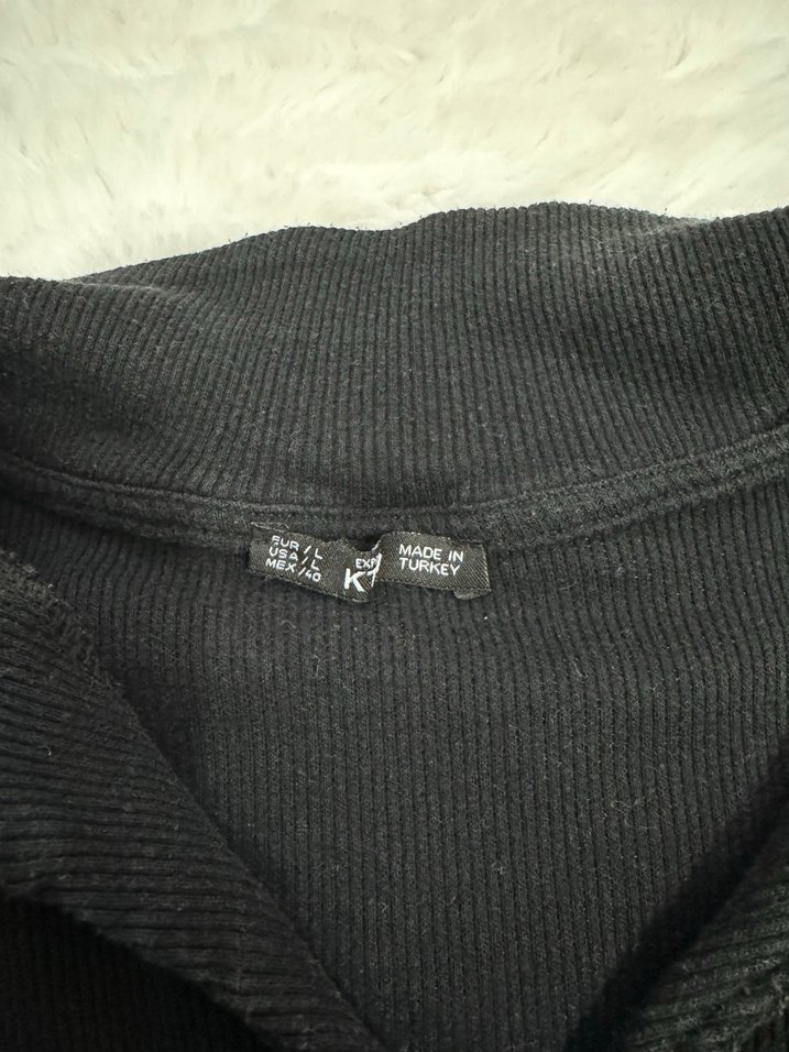 Siyah Kısa Kollu Diz Üstü Midi Elbise - Görsel 3