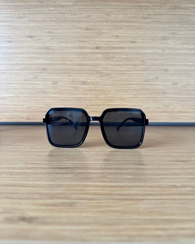 Siyah Kadın Güneş Gözlüğü - Görsel 2