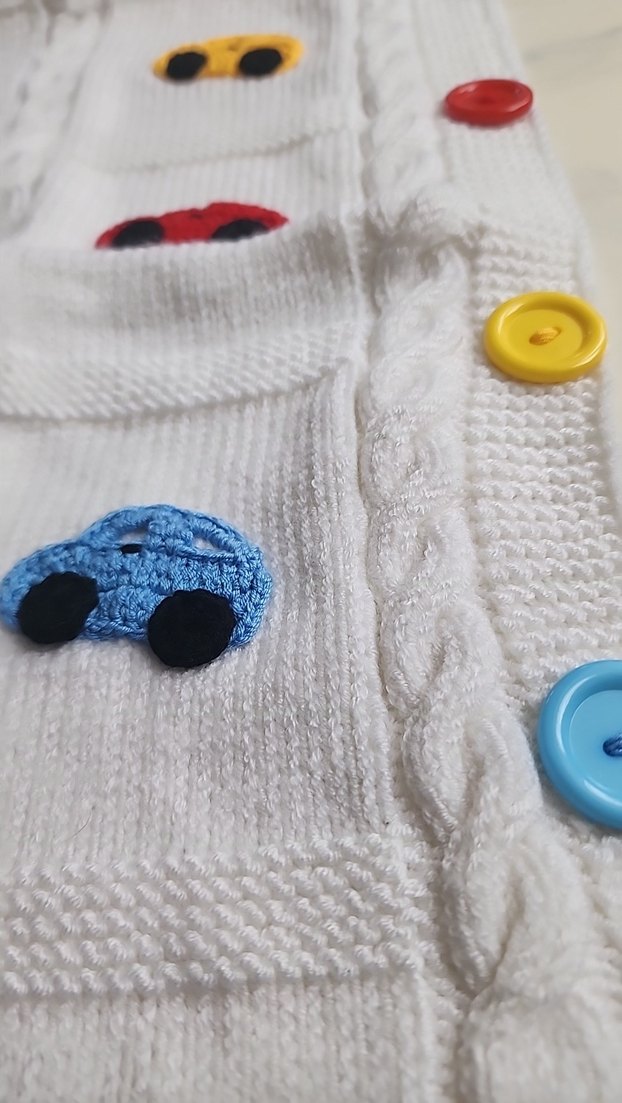 Kapüşonlu Örgü Bebek Battaniyesi - Görsel 4