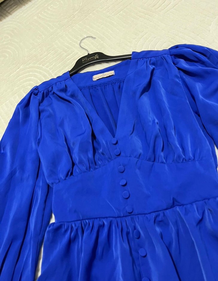 Düğmeli Parlak Mavi Mini Elbise - Görsel 2