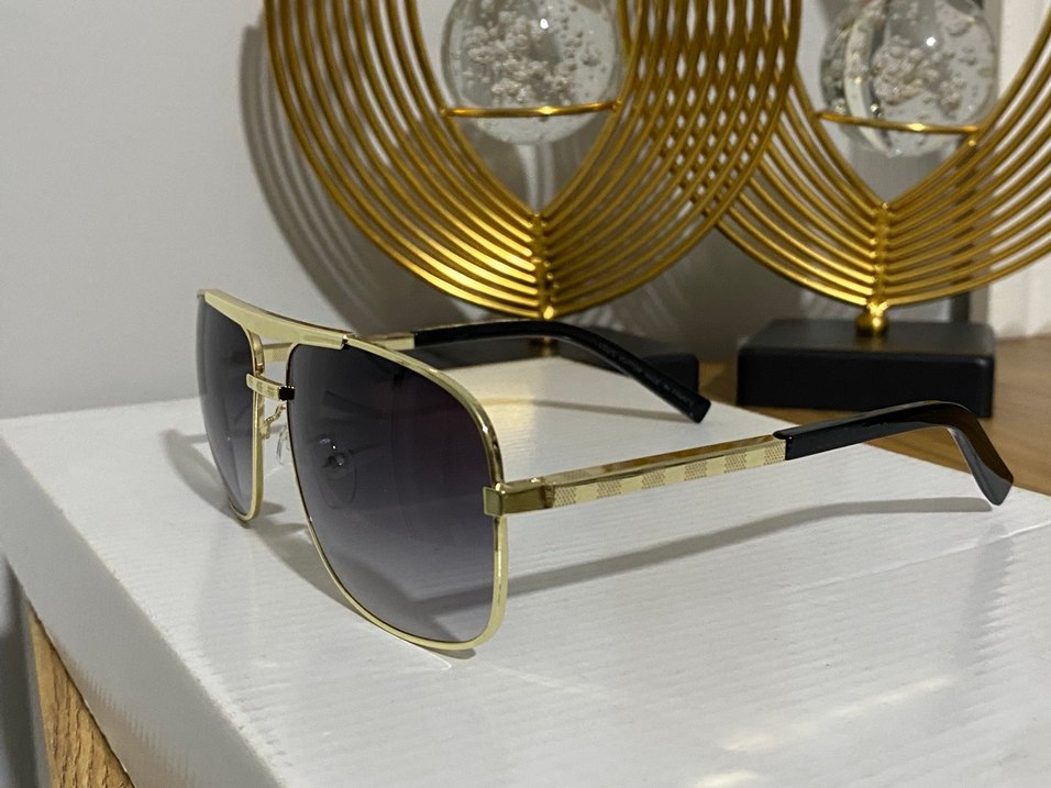 Klasik Zarif Altın Kadın Güneş Gözlüğü - Görsel 2